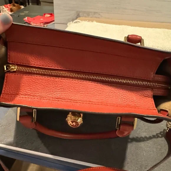 Michael Kors Nouveau Hamilton Large Logo Metallic Stripe Satchel & Dust Bag - Picture 12 of 16